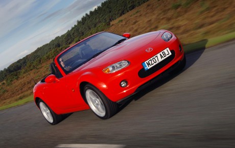 Mazda MX-5 získala ocenění „Nejlepší sportovní automobil“ ve Velké Británii podle JD Power