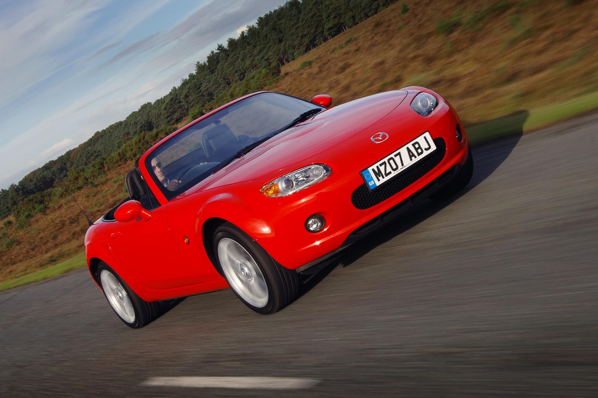 Mazda MX-5 získala ocenění „Nejlepší sportovní automobil“ ve Velké Británii podle JD Power