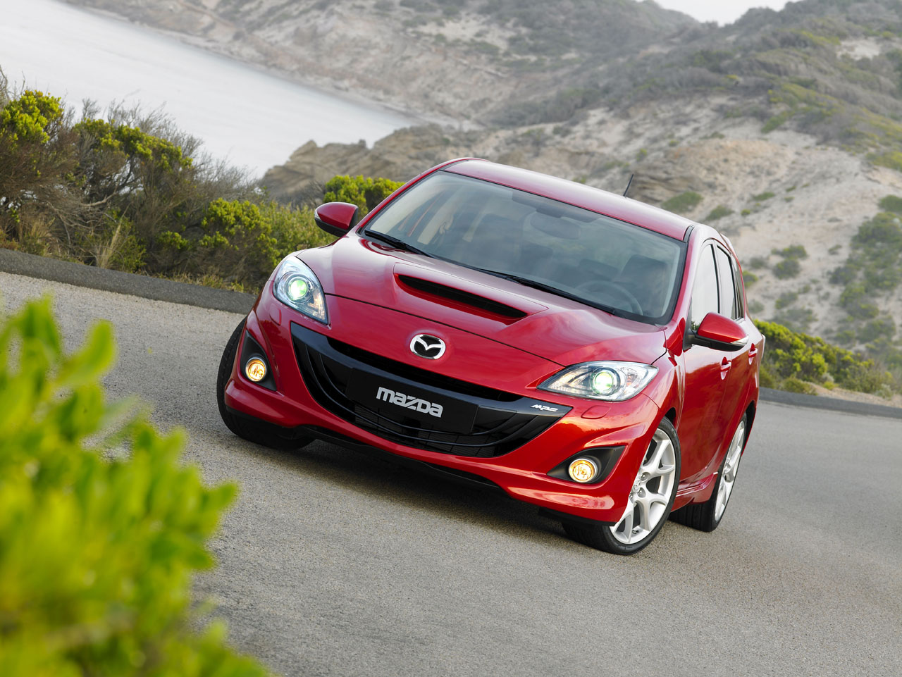 Mazda na mezinárodním autosalonu v Ženevě