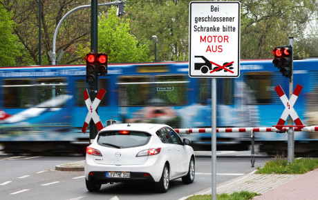 Mazda představuje svůj nový start-stop systém s názvem „i-stop”