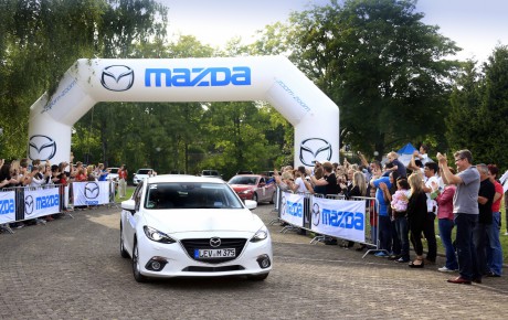 Vozy Mazda3 dorazily do cíle interkontinentální testovací jízdy