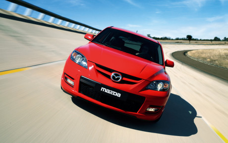 Nové ceny modelů Mazda3 MPS a Mazda MX-5 RC